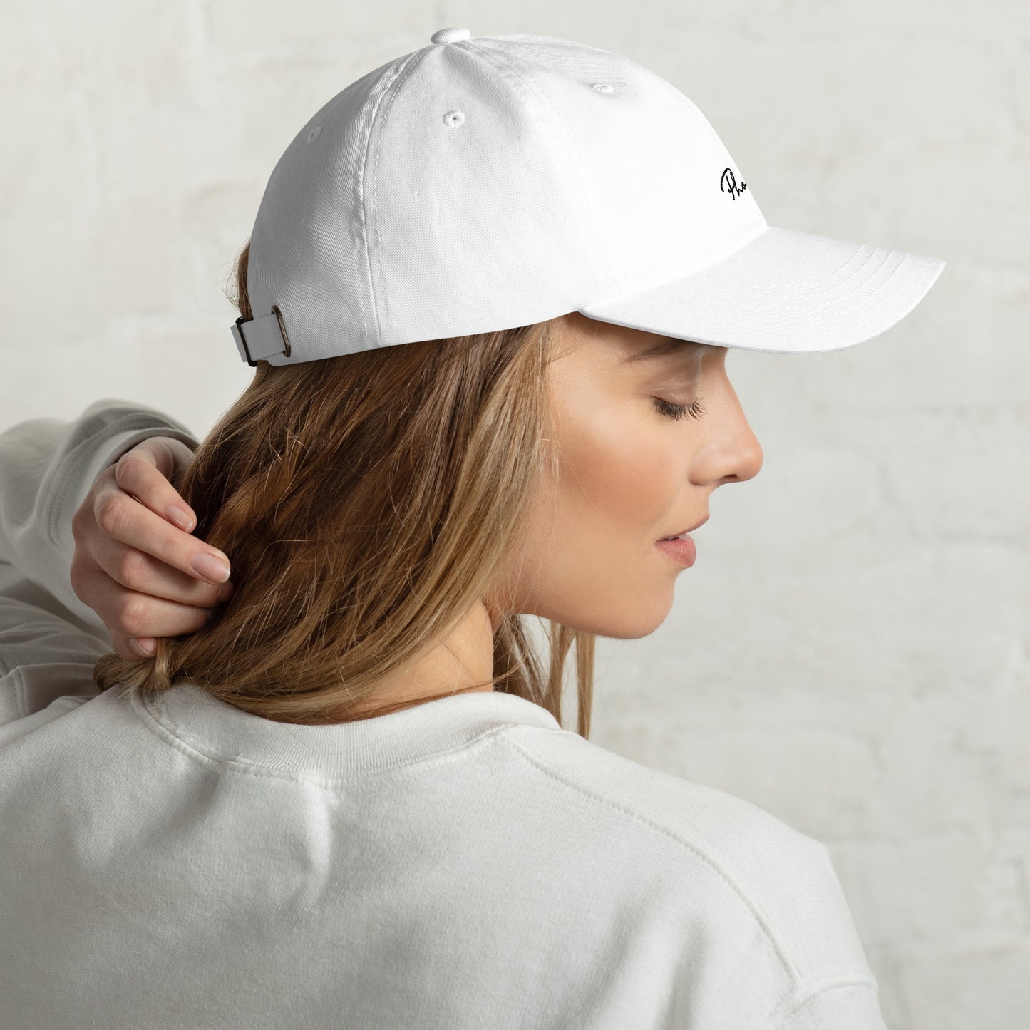 
                  
                    Phoebo White Hat | Stylish Cap for Everyday Wear
                  
                