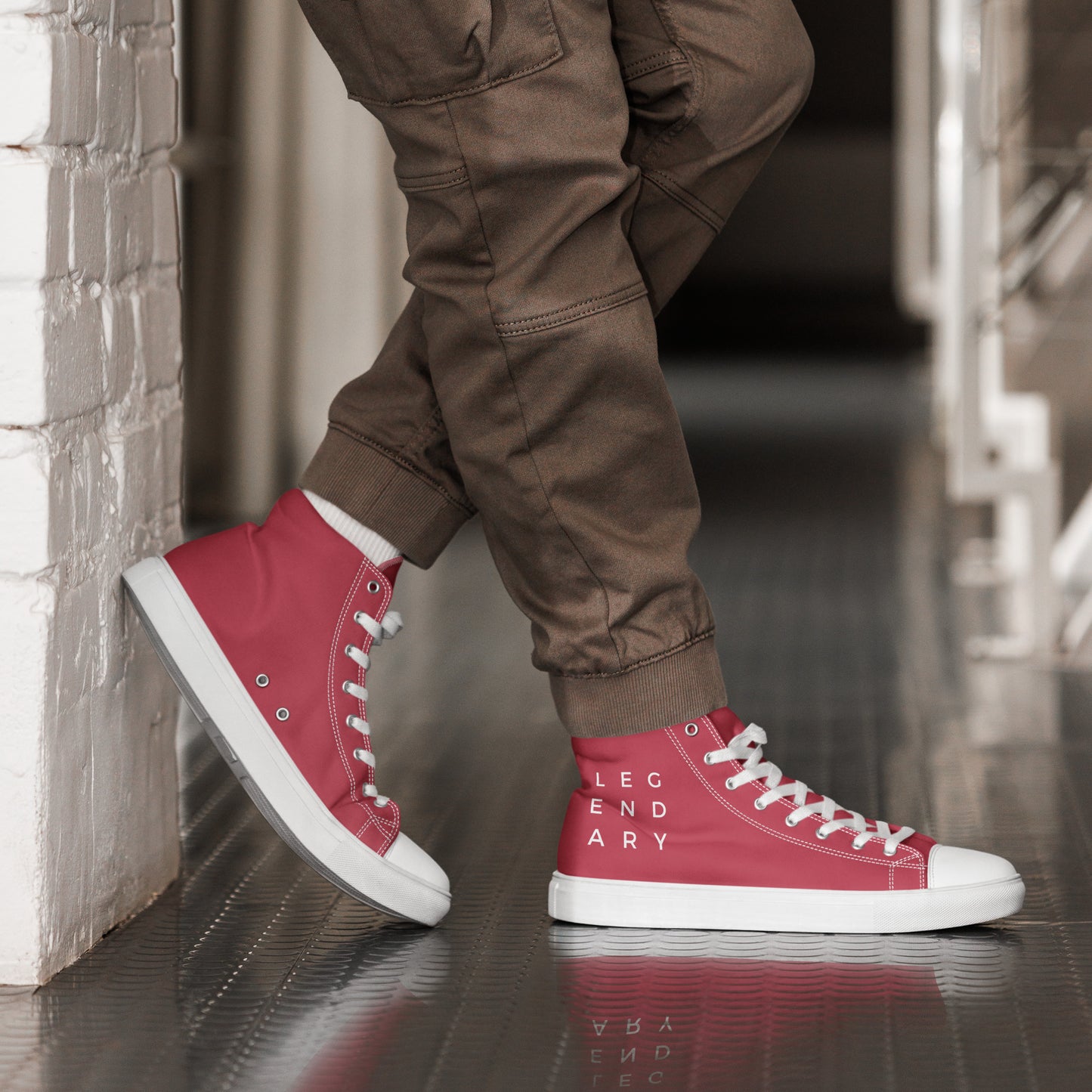 
                  
                    Vibrant Red Men’s high top shoes | LEGENDARY Print
                  
                