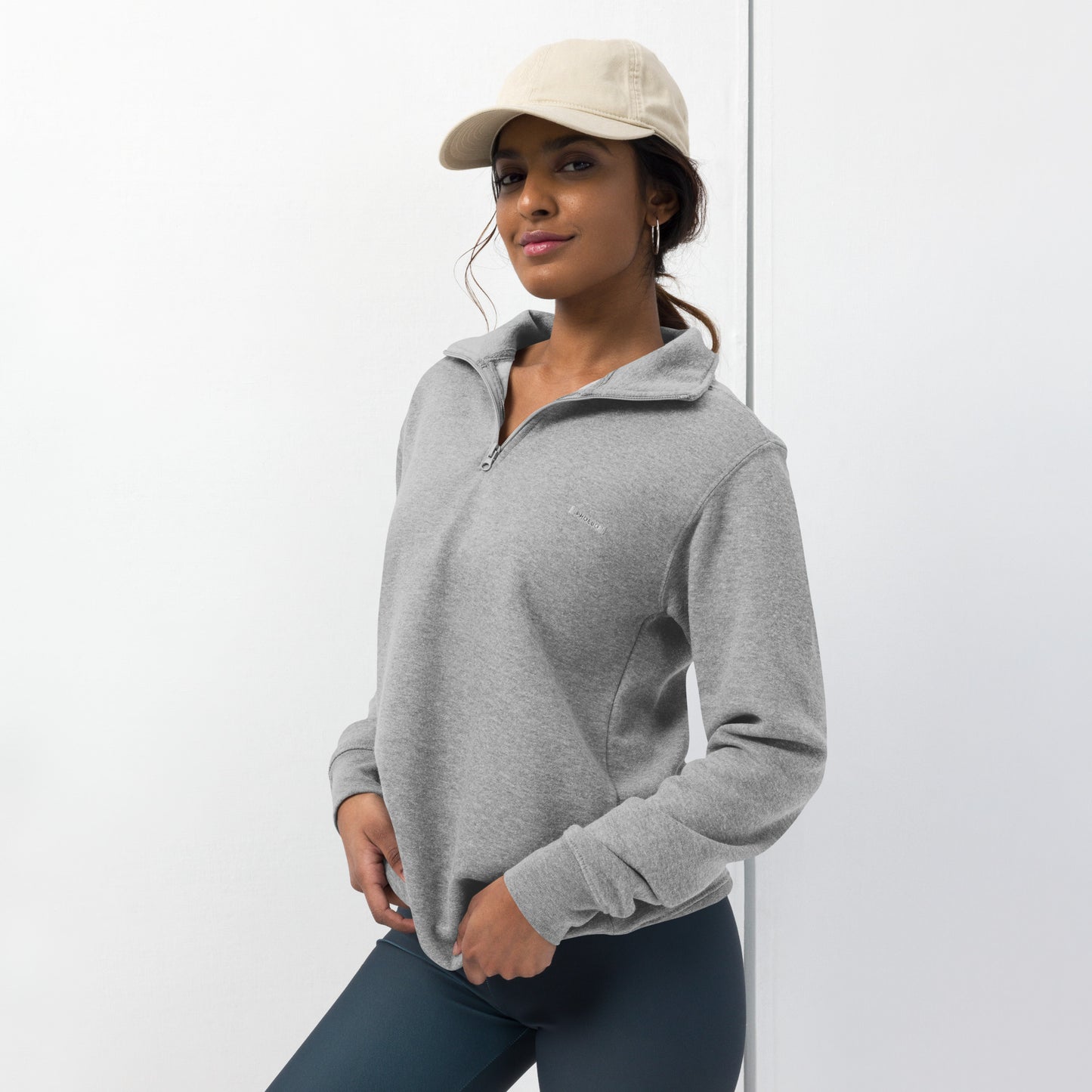 
                  
                    Phoebo Unisex Fleece Pullover | Cozy Warmth for Everyday Comfort
                  
                
